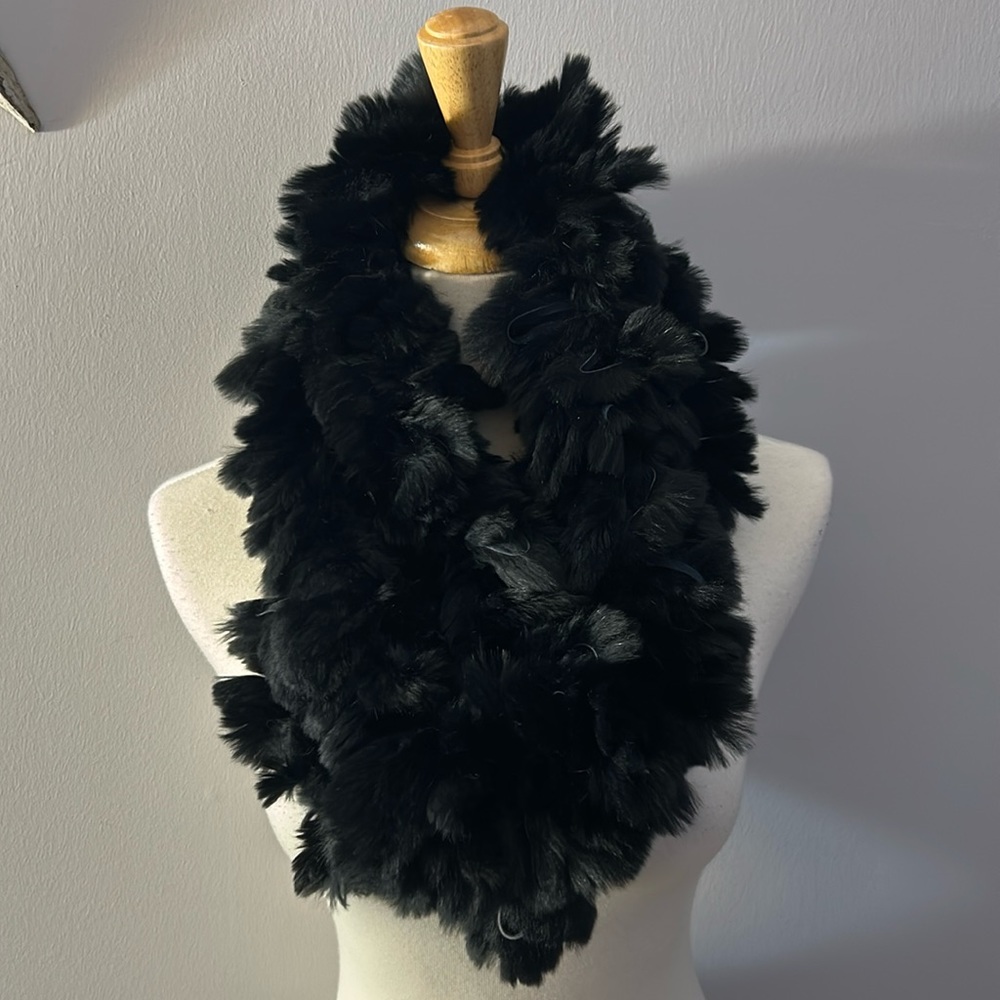 Trilogy collections fur scarf.  Black.